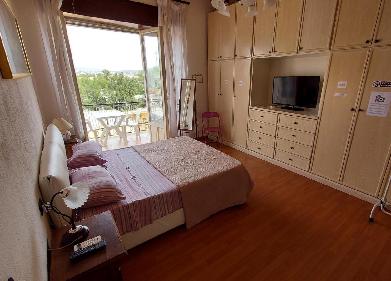 Sa Cannacca-Guest House Олбия Екстериор снимка